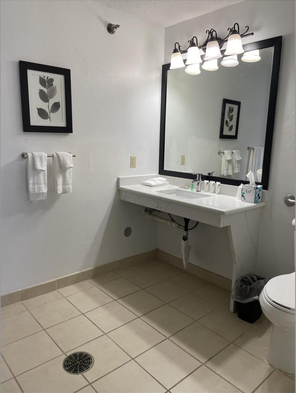 Harmony Inn & Suites Fort Dodge Exteriör bild